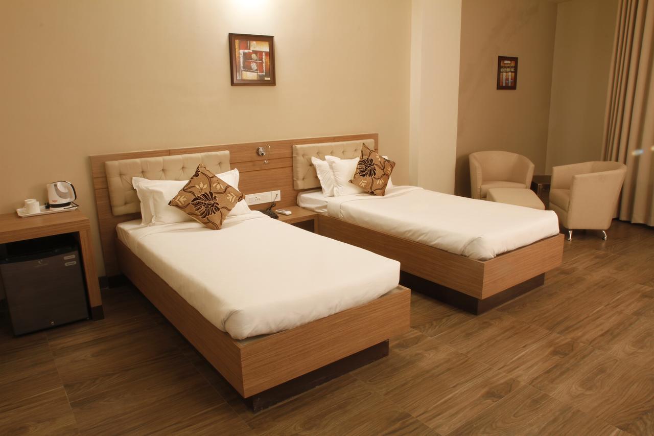 Hotel Genista Inn Ranchi Ngoại thất bức ảnh